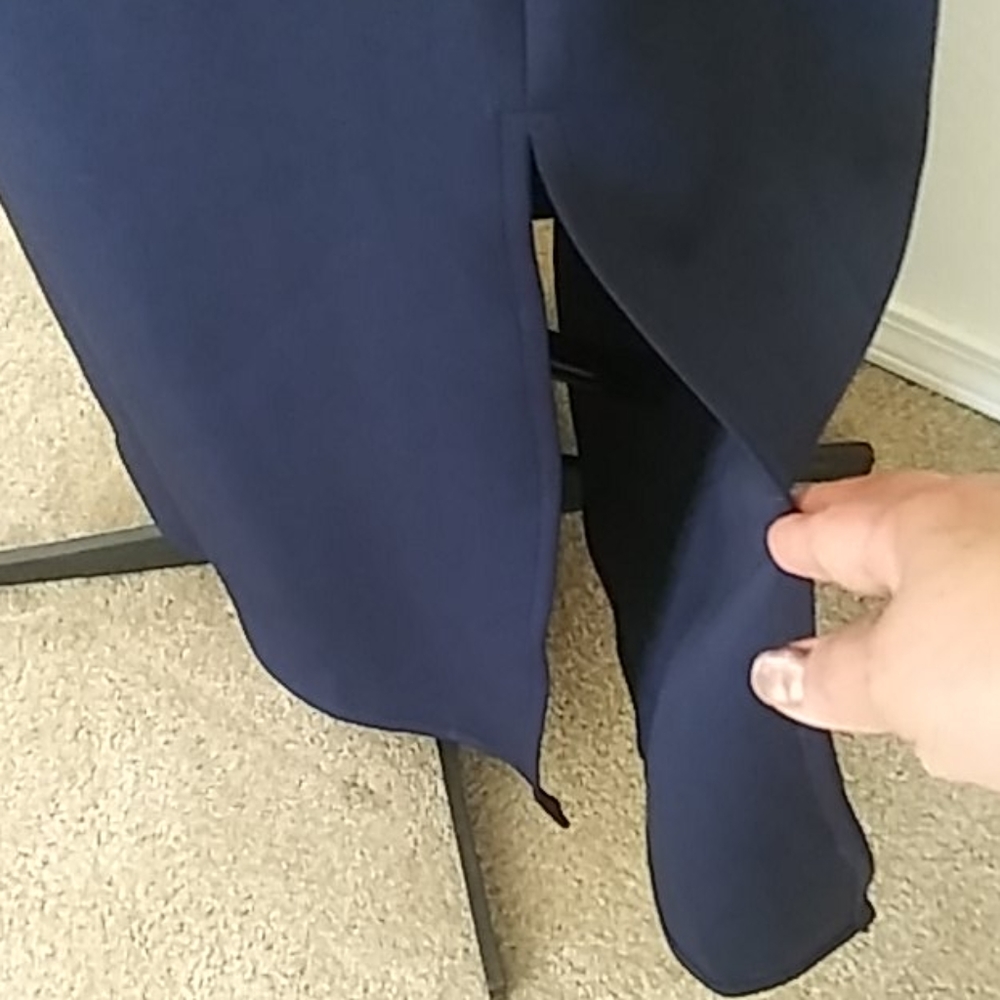 Formal Dress - Picture 3 of 9